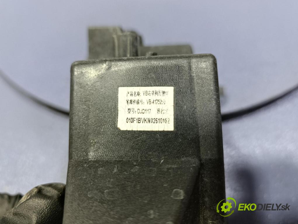 Byd Etp3 2022 Halogen v pravo: VB4125200