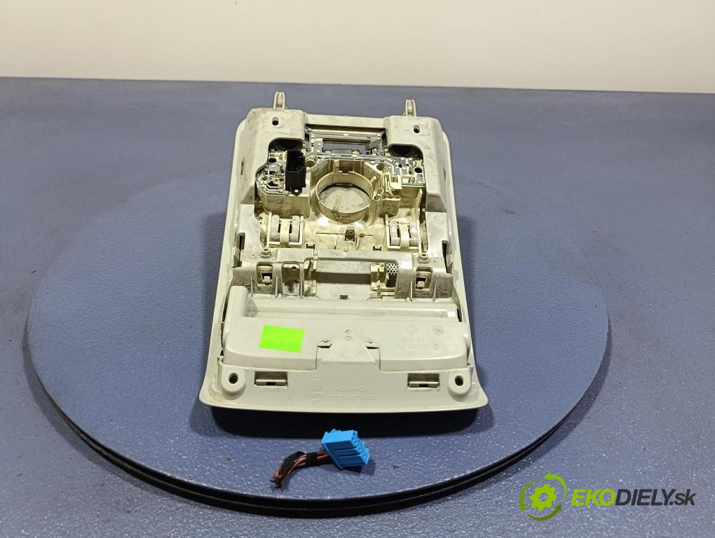 Vw Golf 2005 Lampy Uvnitř 1K0867489C