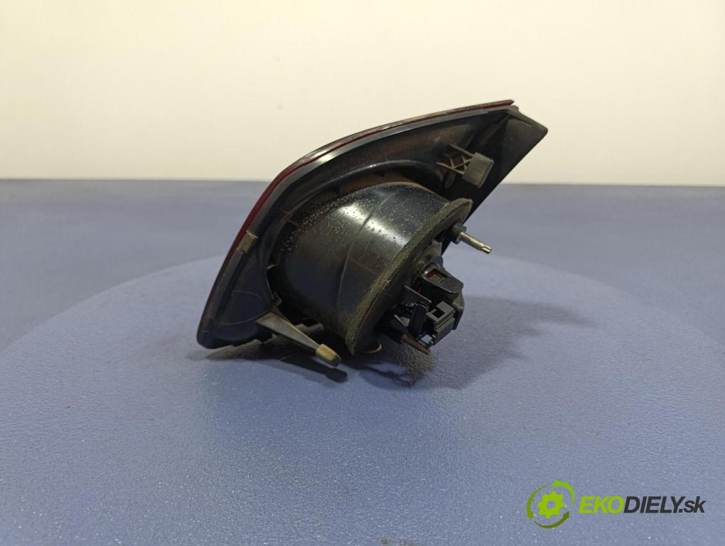 Vw Golf 2005 světlo Zad: levá Uvnitř 5M0945093J