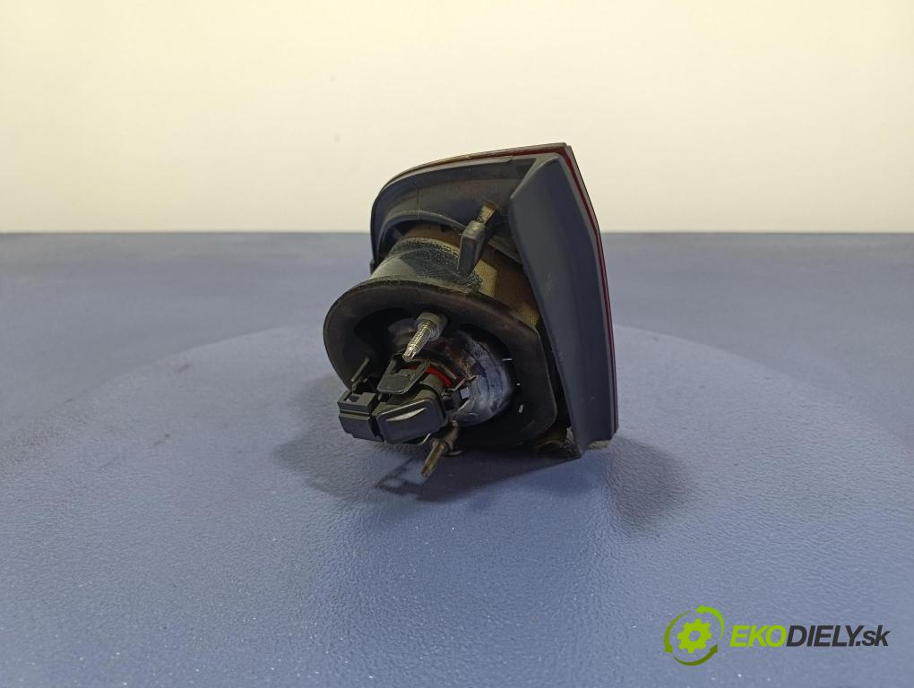 Vw Golf 2005 světlo Zad: levá Uvnitř 5M0945093J
