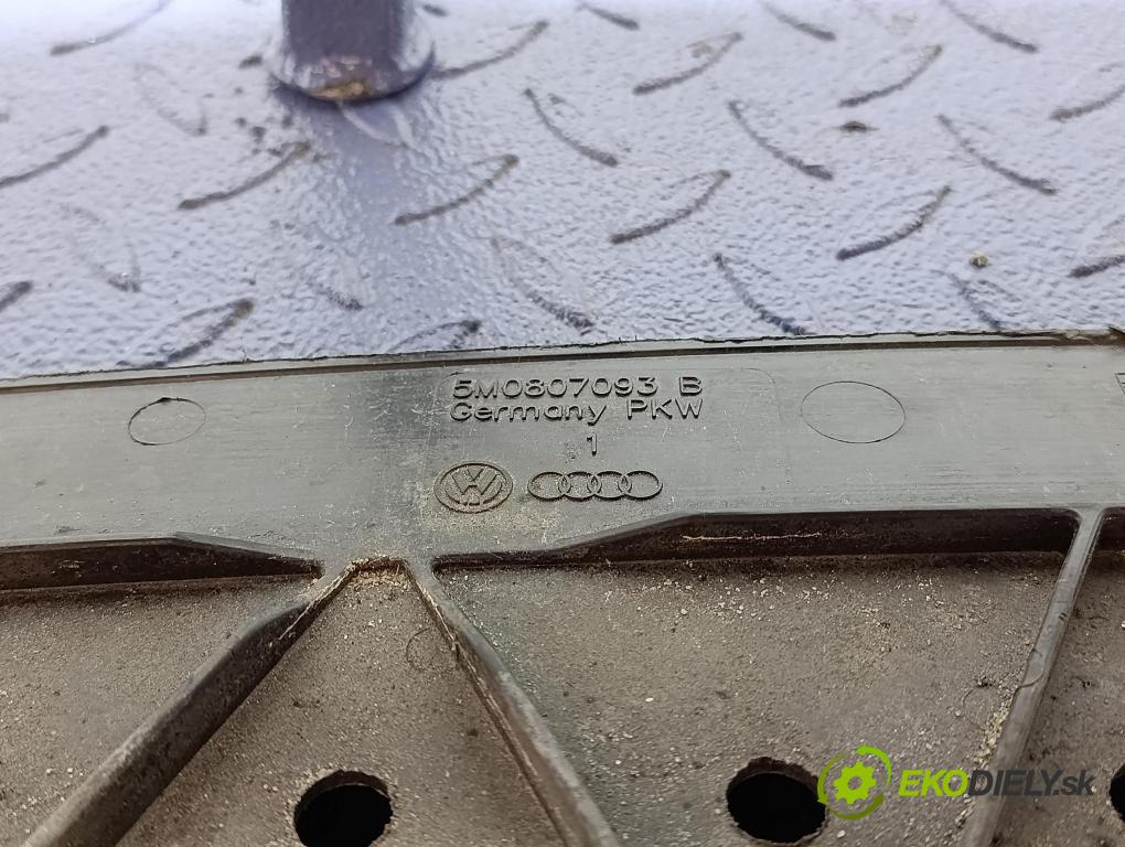 Vw Golf 2005 výztuha Čelní / stěna Přední 5M0805588