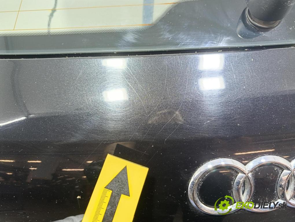 Audi A6 2008 zadní dveře kufra: kufr