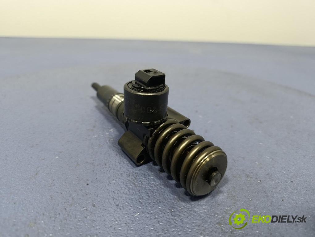 Audi A6 2008 vstřikovač 03G130073G