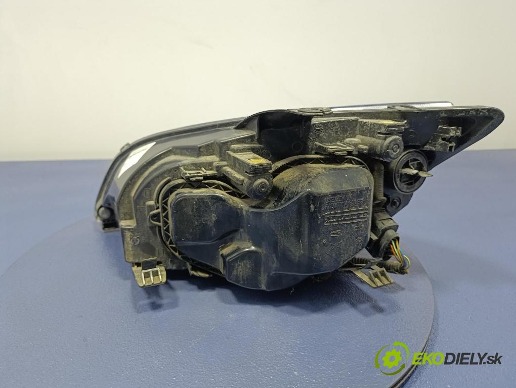 Ford Focus 2006 světlo v pravo: 20-200-01047
