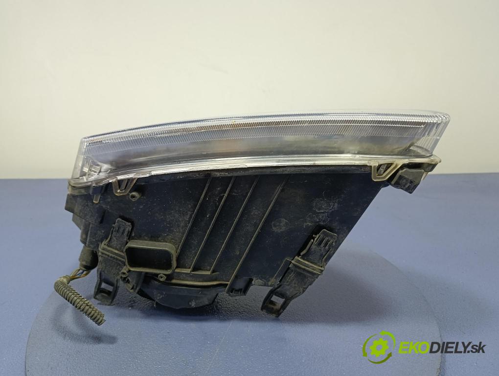 Ford Focus 2006 světlo v pravo: 20-200-01047