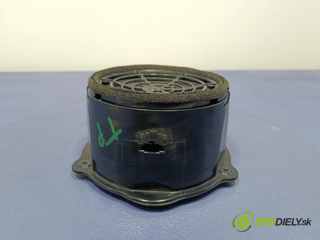 Audi A6 2008 Mluvčí: / Subwoofer: 4F0035415B