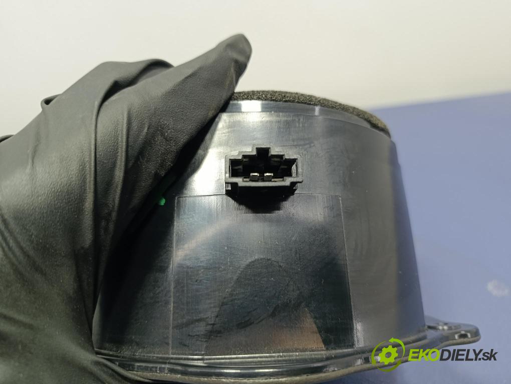 Audi A6 2008 Mluvčí: / Subwoofer: 4F0035415B