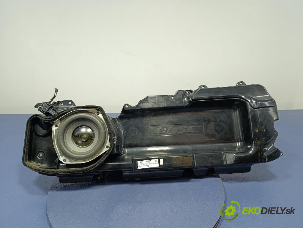Audi A6 2008 Mluvčí: / Subwoofer: 4F0035382D