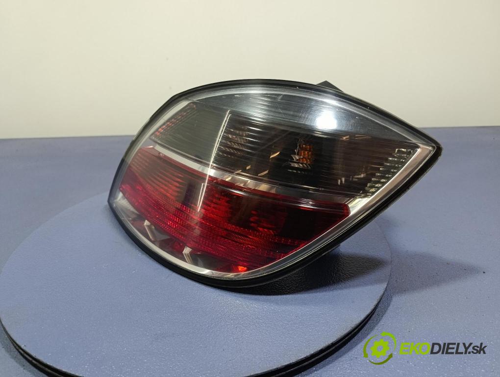 Opel Astra 2011 světlo Zad: Práva: Mimo: 13222325