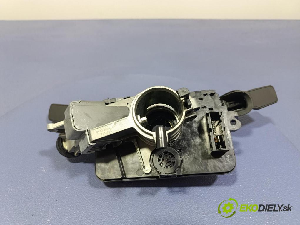 Opel Astra 2011 řídící jednotka Motor: 55571558