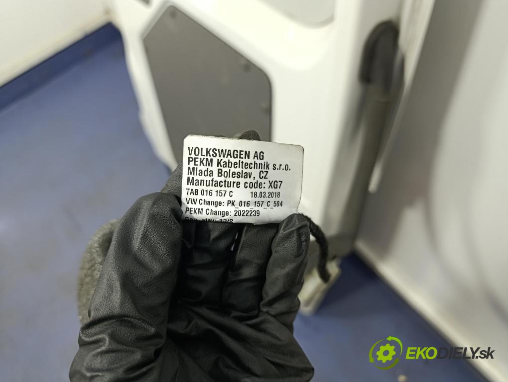 Vw Crafter 2023 dveře Zad: Vlevo, odjet: 