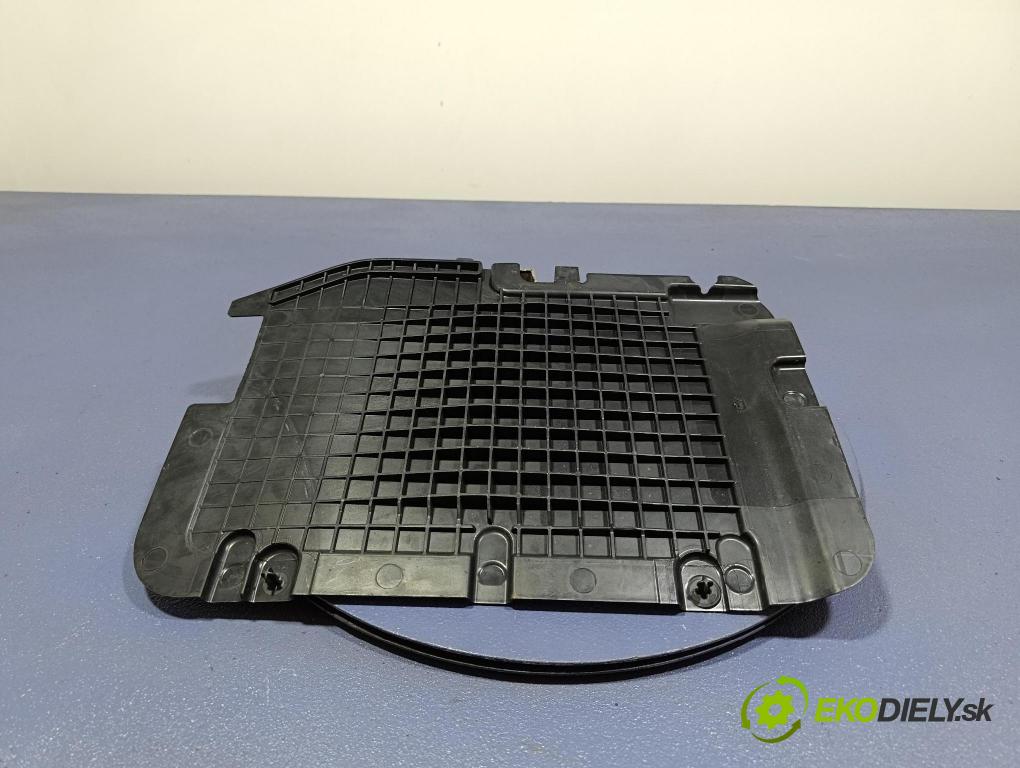 Vw Crafter 2023 kryt Plast: Interiéry: 7C0907300