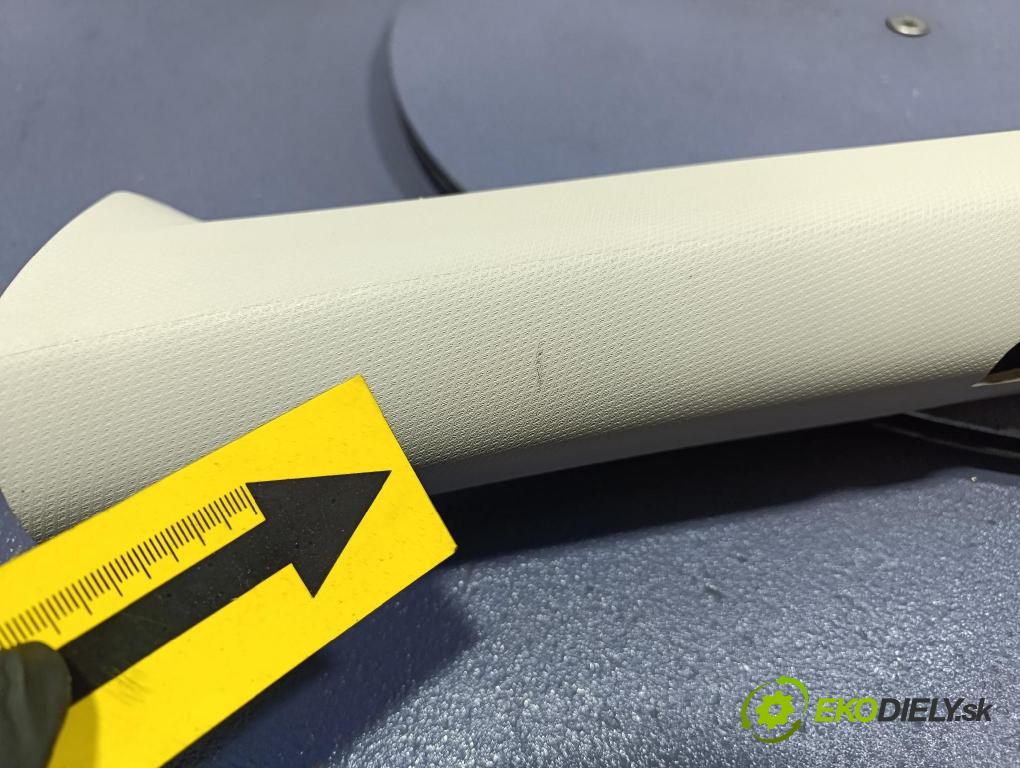 Vw Crafter 2023 kryt Plast: Interiéry: 7C0867233E