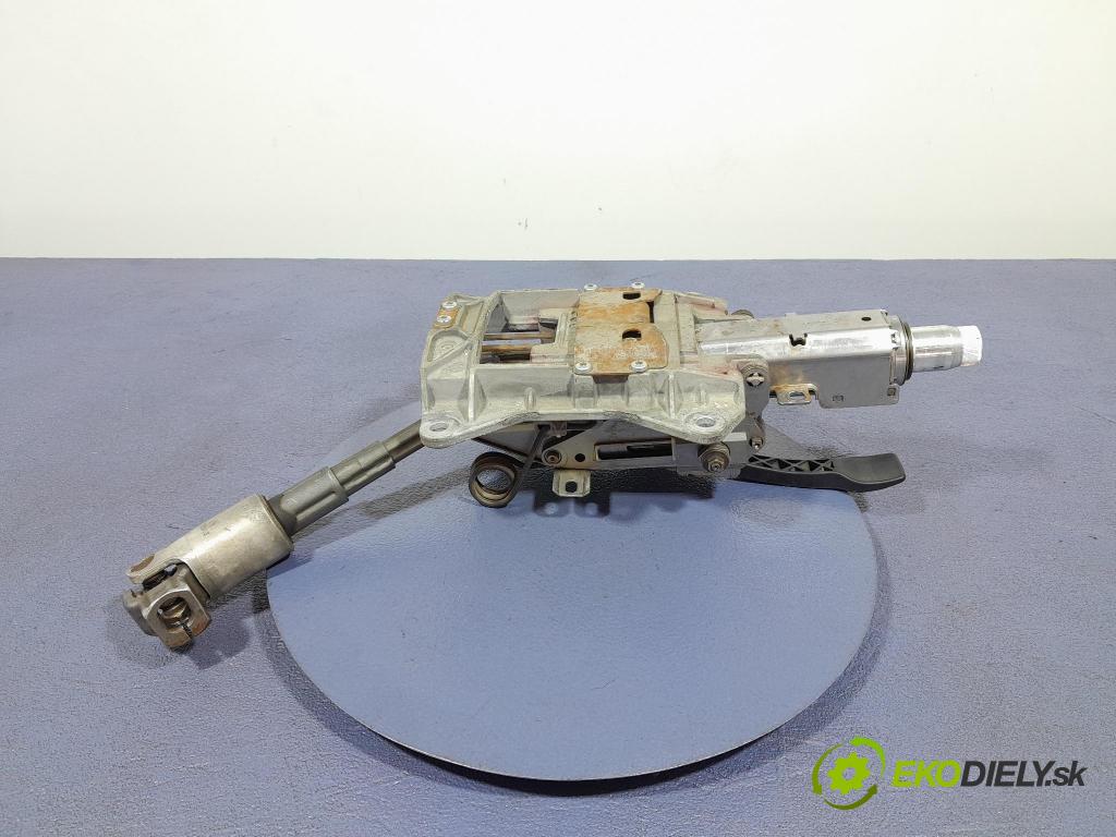 Audi A4 2002 Stĺpik volant x 8E0419502C