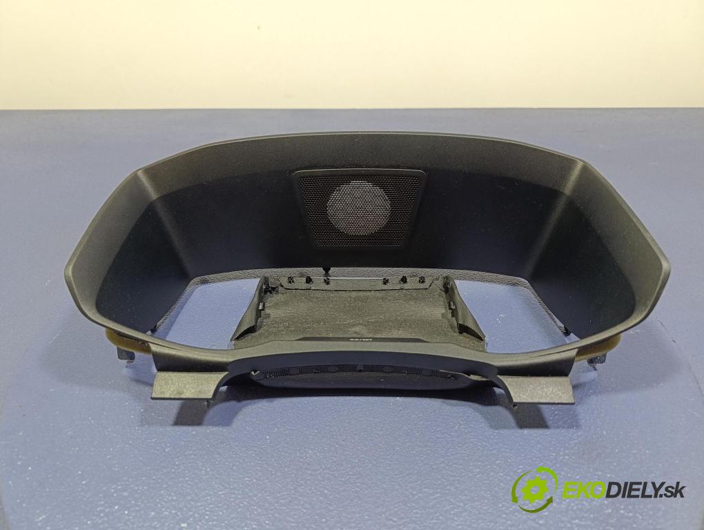 Vw Crafter 2023 kryt Plast: Interiéry: 7C1857053J