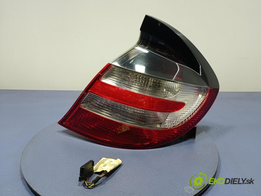 Mercedes C-klasa 2001 světlo Zad: Práva: Mimo: A2038202664
