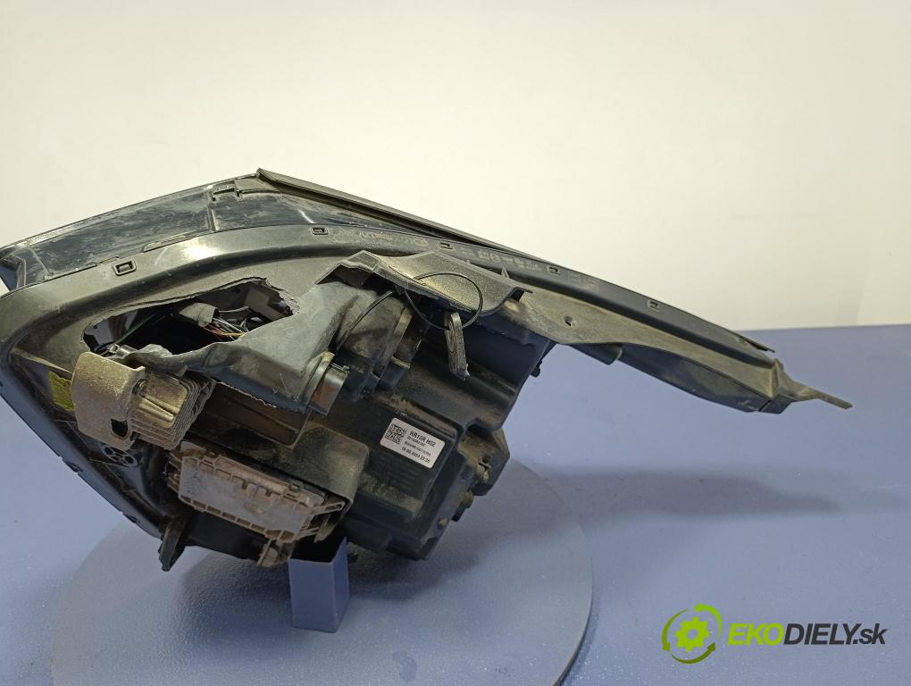 Kia Sportage 0 světlo v pravo: 92102-R2100