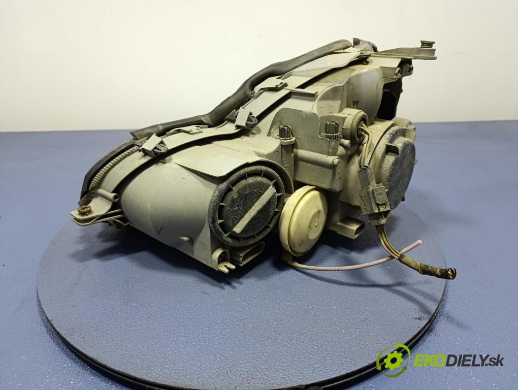 Mercedes C-klasa 2001 světlo v pravo: 440-1184R