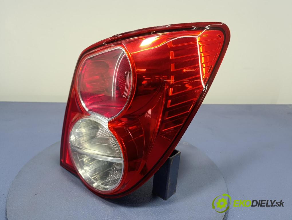 Chevrolet Aveo 2011 svetlo / reflektor zad Prava: Vonkajsia: