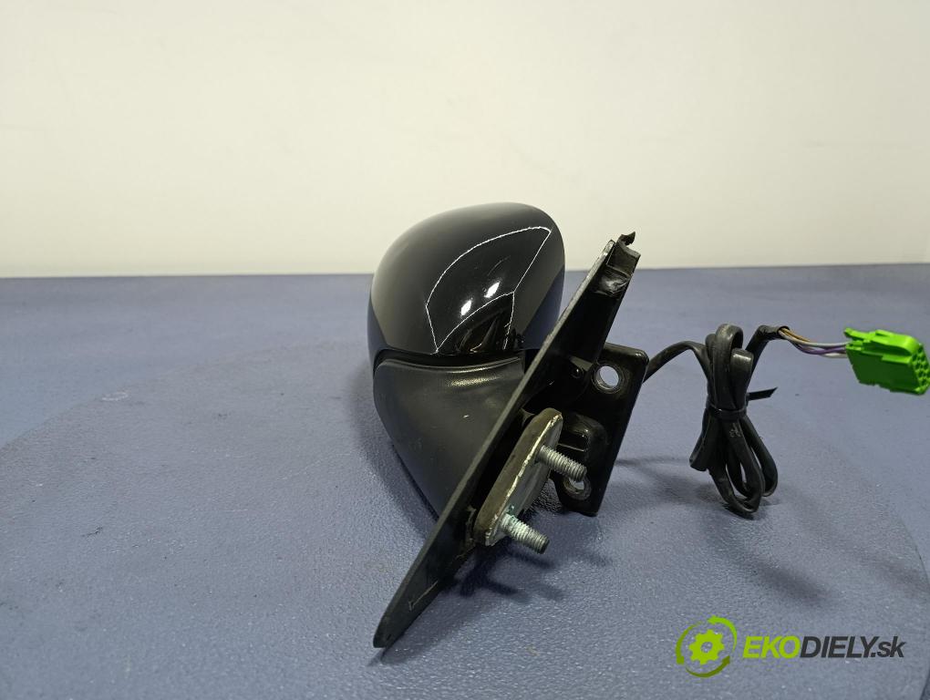 Vw New beetle 2000 zpětné zrcátko prave