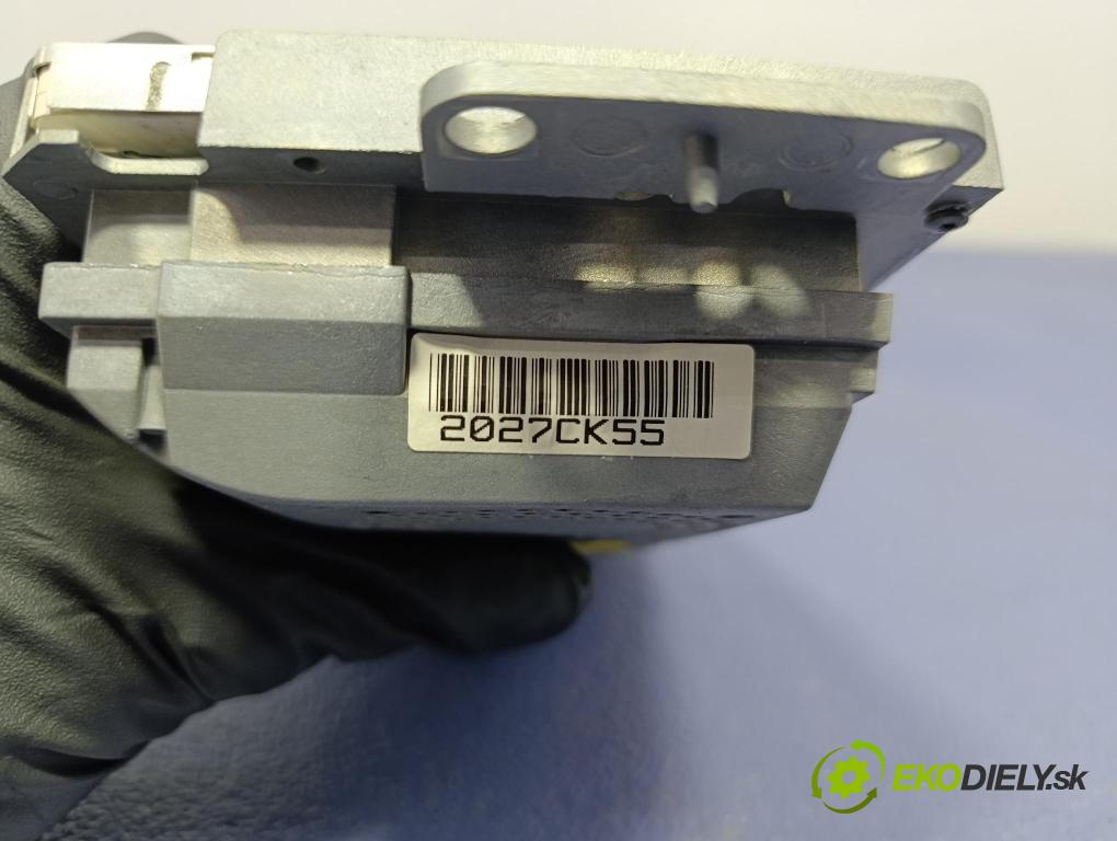 Peugeot 607 2005 displej Radio / GPS 9659048180