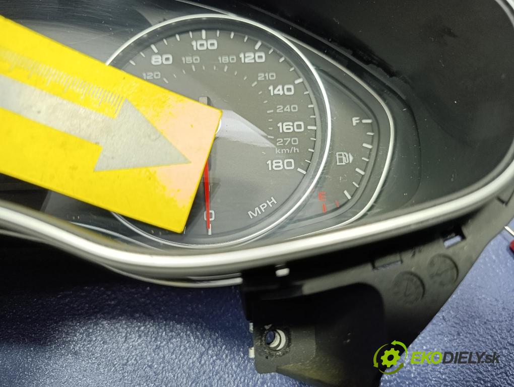Audi A7 2012 Přístrojová deska 4G8920982