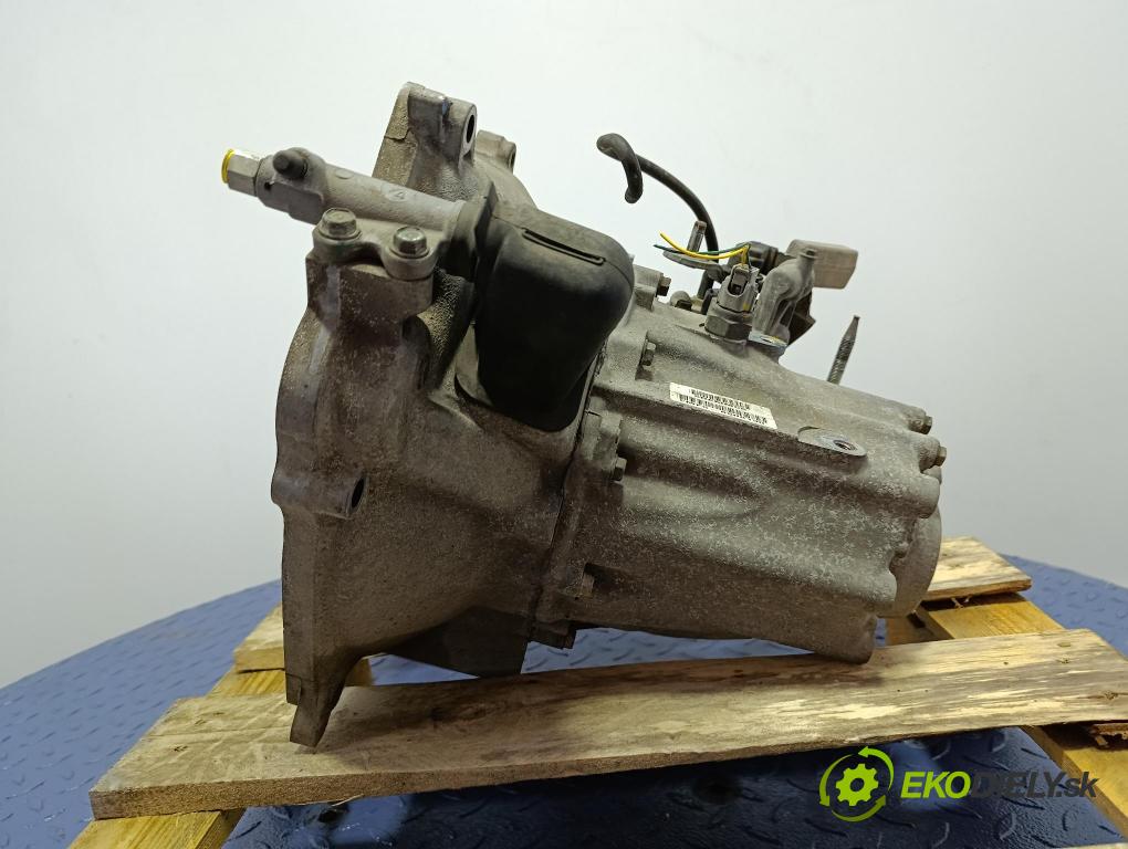 Honda City 2006 převodovka Ozubené kola: Manualna EMF6