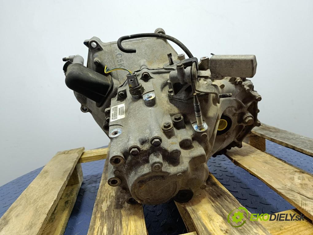 Honda City 2006 převodovka Ozubené kola: Manualna EMF6