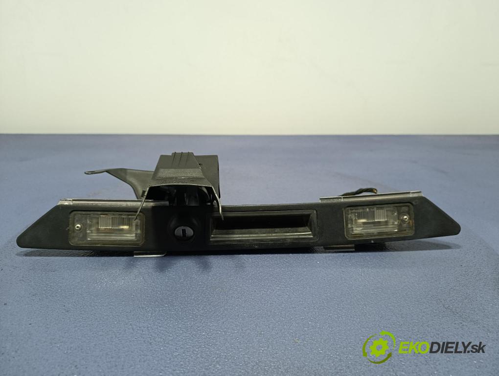 Audi A6 2005 zaslepka: Zad: 8E0827574C