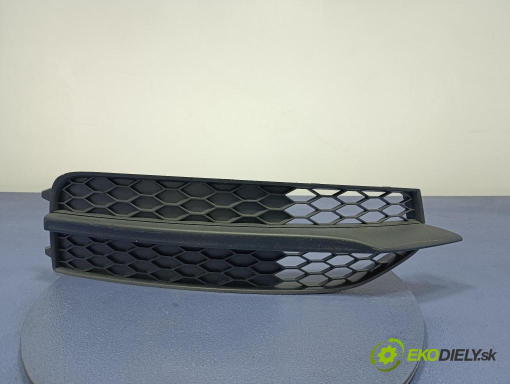Audi A7 2012 nárazník Predné 4G8807682B