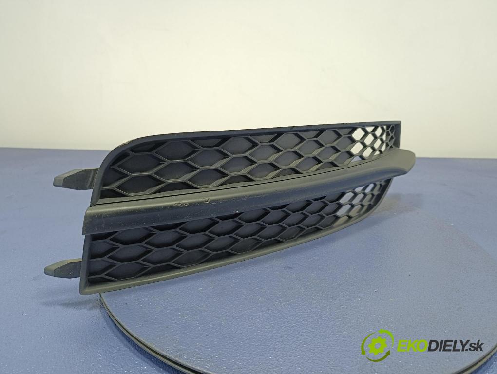 Audi A7 2012 nárazník Predné 4G8807682B