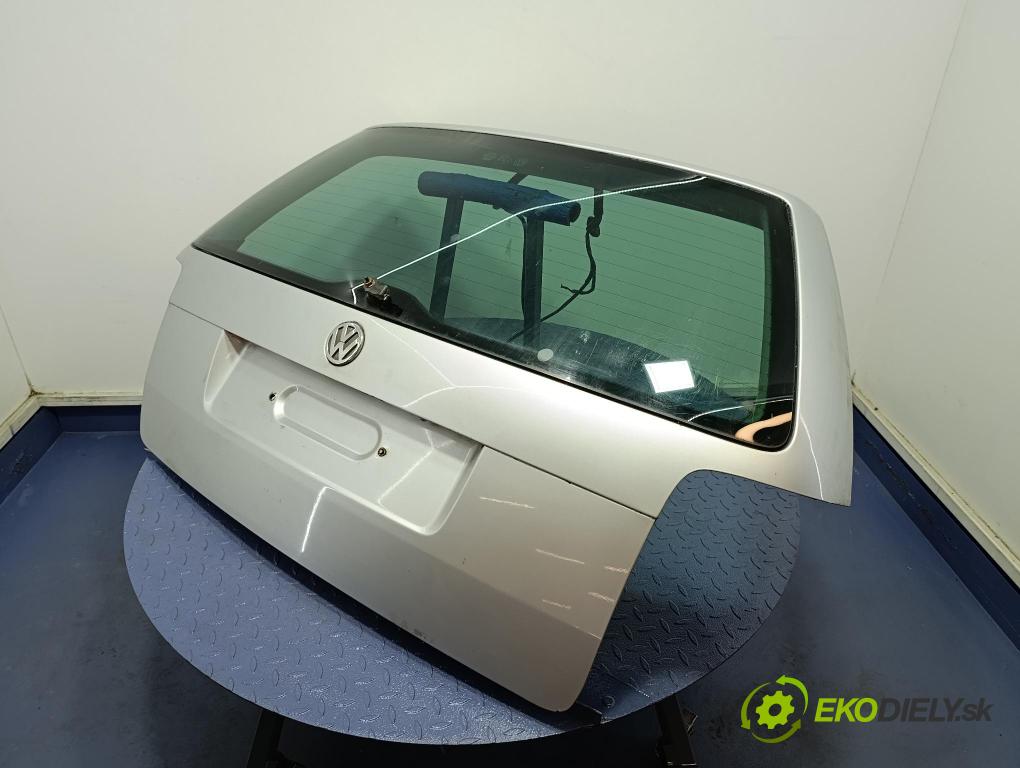 Vw Passat 2005 zadní dveře kufra: kufr