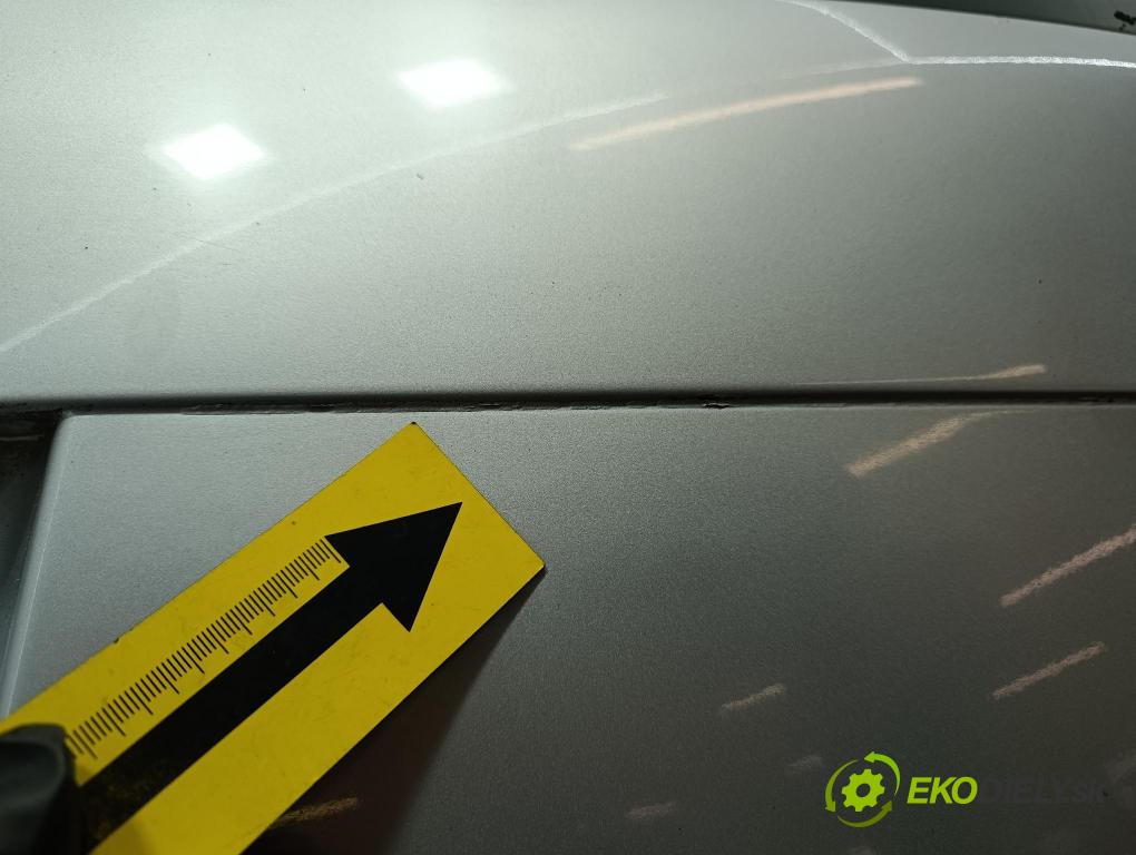 Vw Passat 2005 zadní dveře kufra: kufr