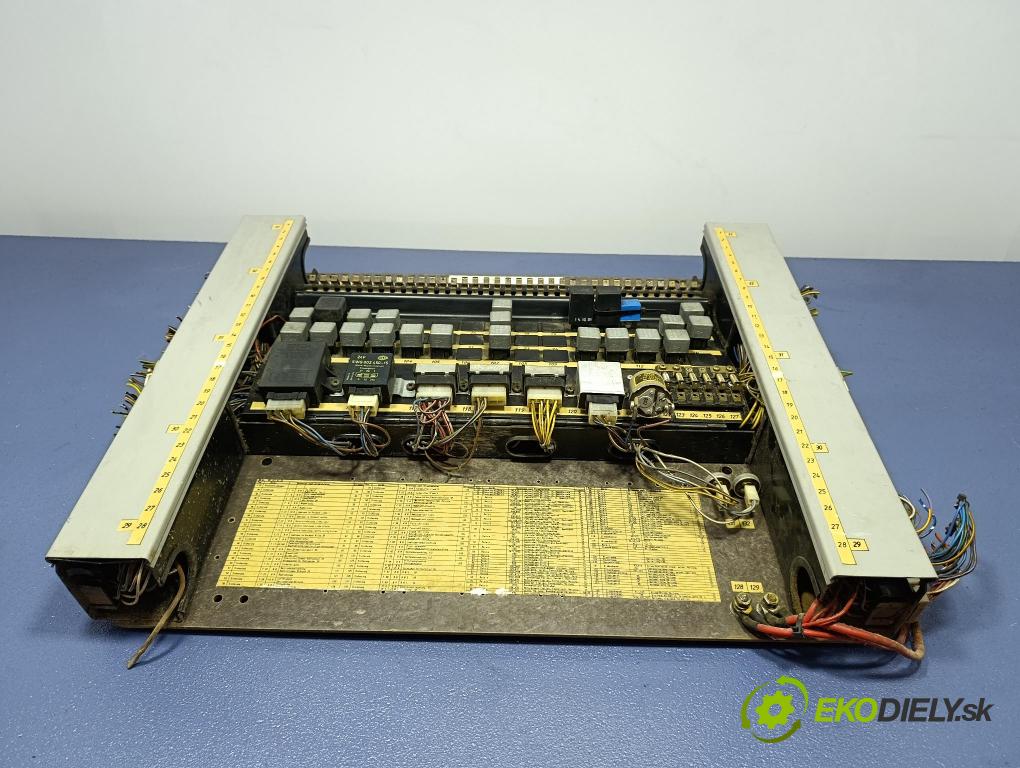 Mercedes O303 1988 skrinka Poistky: