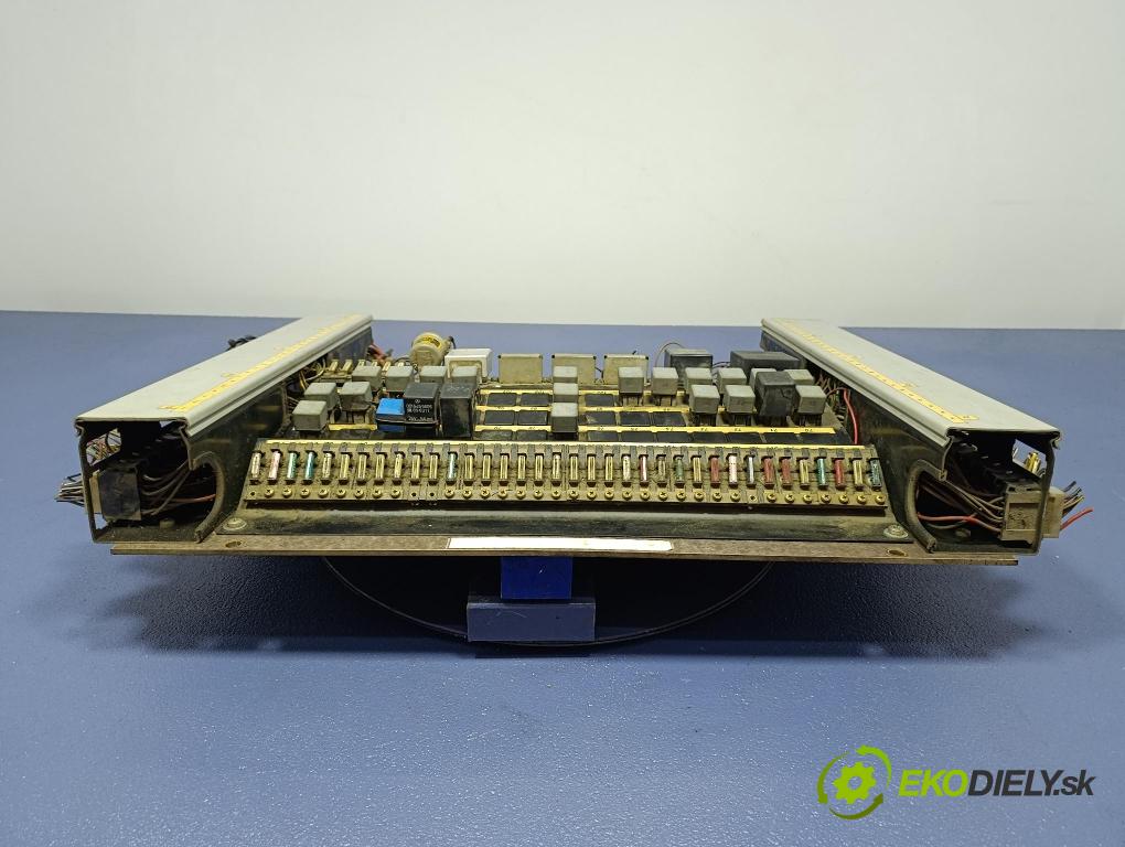 Mercedes O303 1988 skrinka Poistky:
