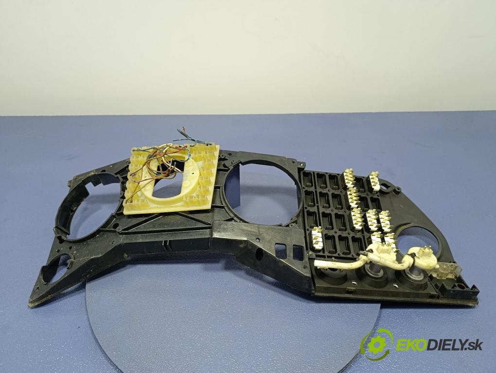 Mercedes O303 1988 kokpit,pristrojová doska 3016892941