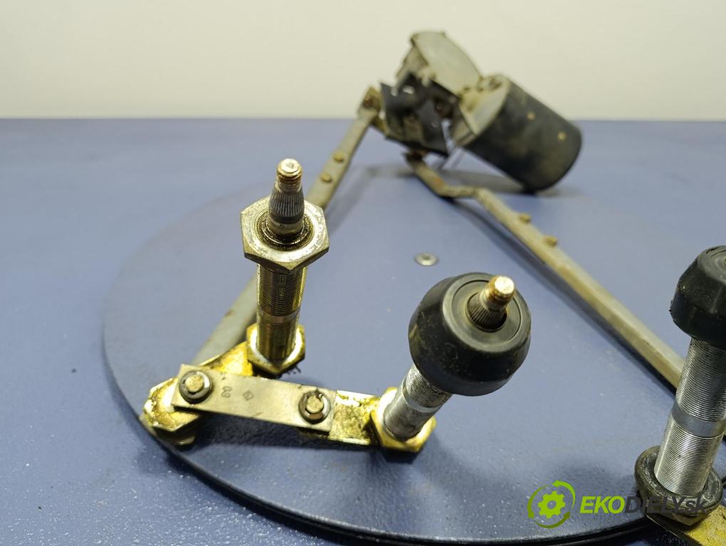 Mercedes O303 1988 mechanizmus motor: Stierače: Predné 0390442064