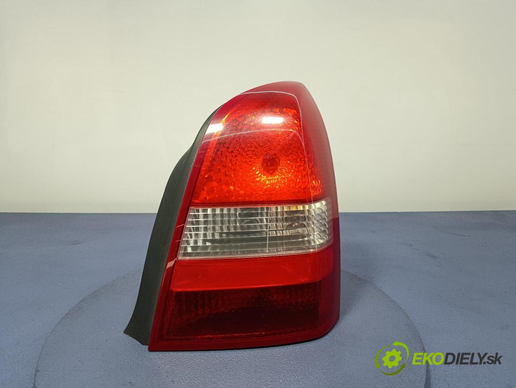Nissan Primera 2002 světlo Zad: Práva: Mimo: