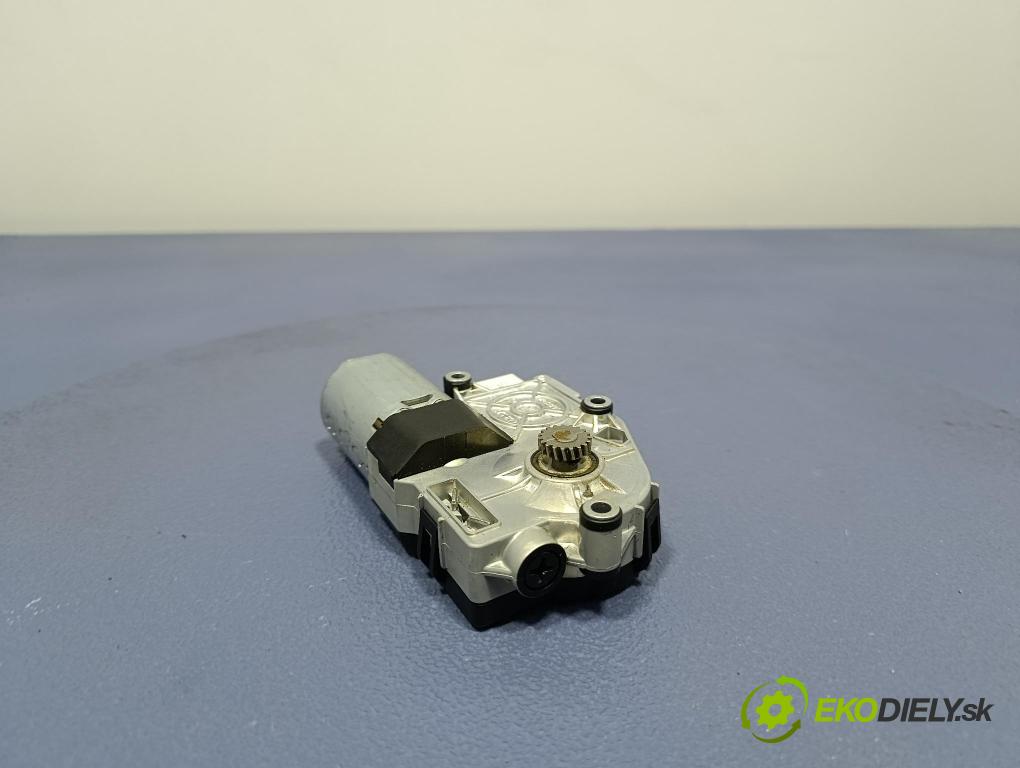 Audi A7 2012 Střešní okno: 7P5959591