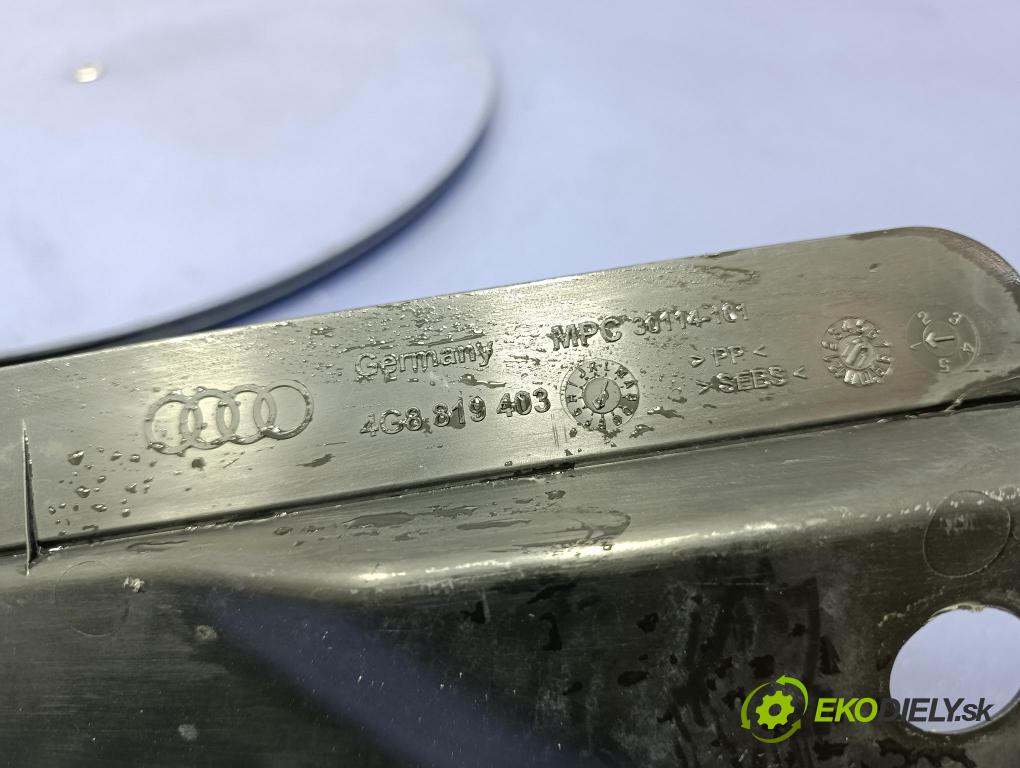 Audi A7 2012 torpédo 4G8819403