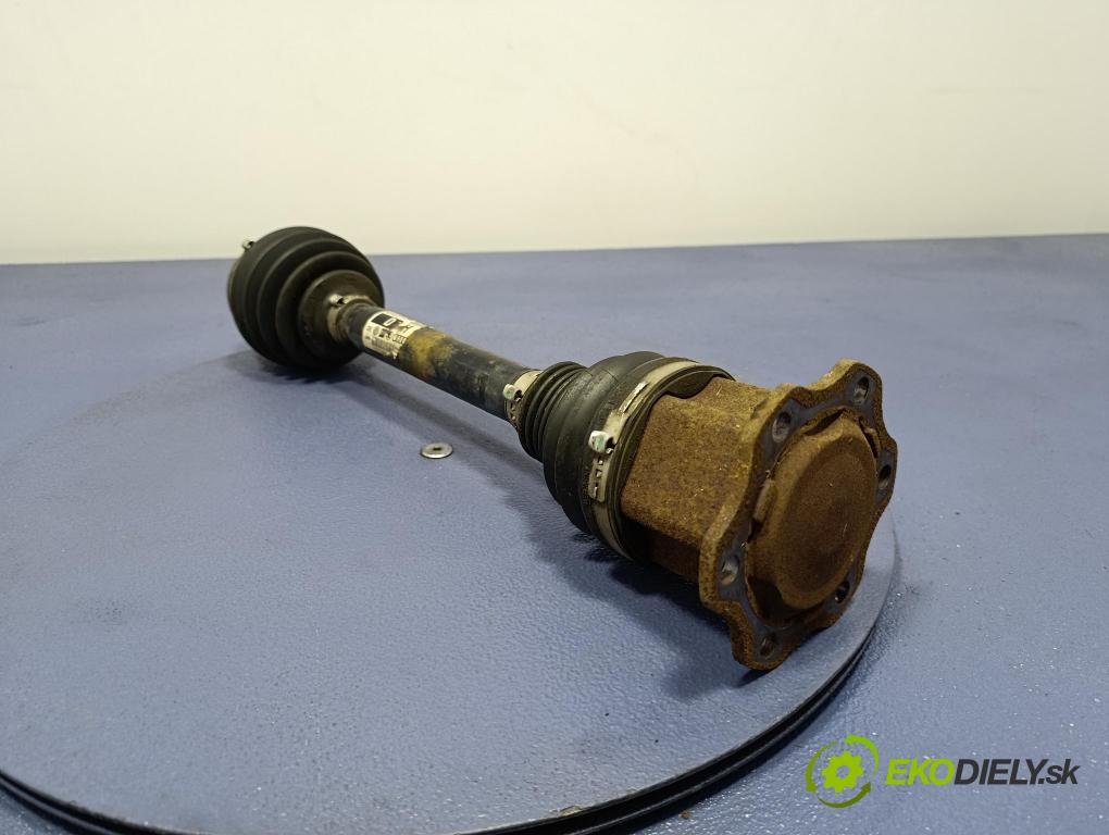 Audi A7 2012 poloos Prava: Predné 4H0407271H