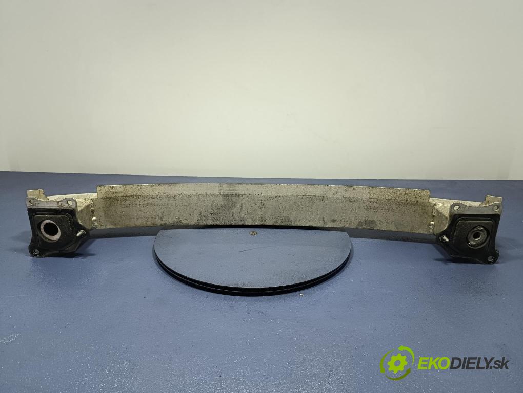 Audi A7 2012 výztuha narazník před 4G0807113