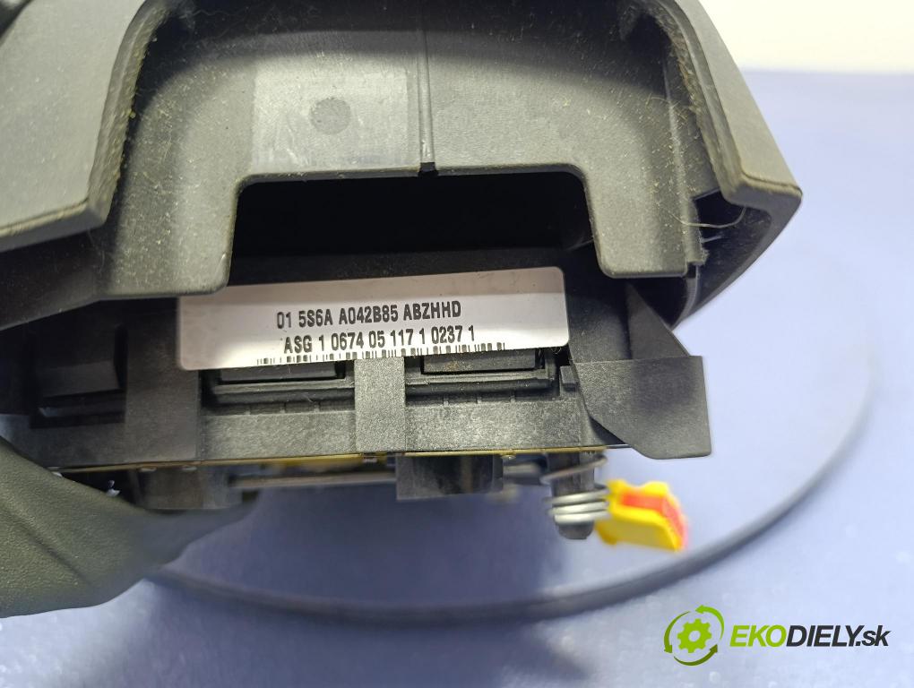 Ford Fusion 2005 volant 5S6AA042B85