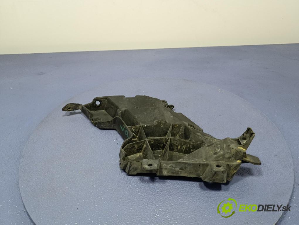 Audi A7 2012 Upevnění: narazník 4G8807283C