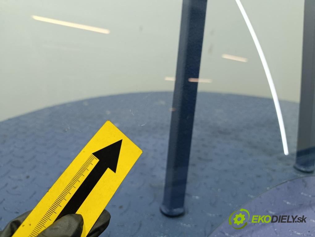 Audi Q3 0 sklo dvere Predné ľavá 83A845201A