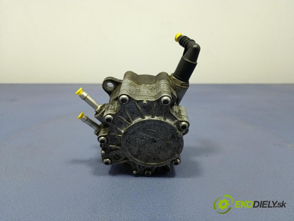Vw Passat 2008 čerpadlo vákuová 03G145209C