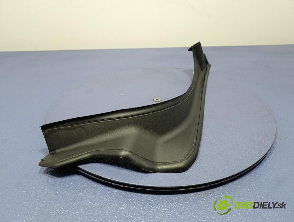 Bmw M5 2018 kryt Plast: Interiéry: 9448944