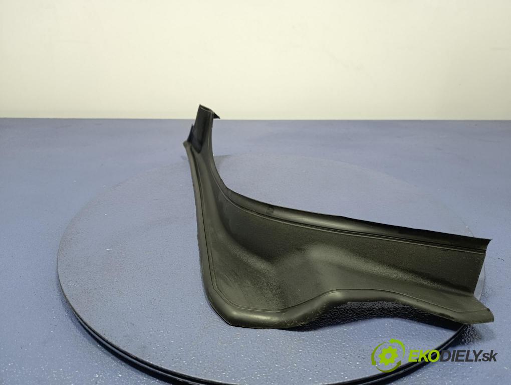 Bmw M5 2018 kryt Plast: Interiéry: 9448943