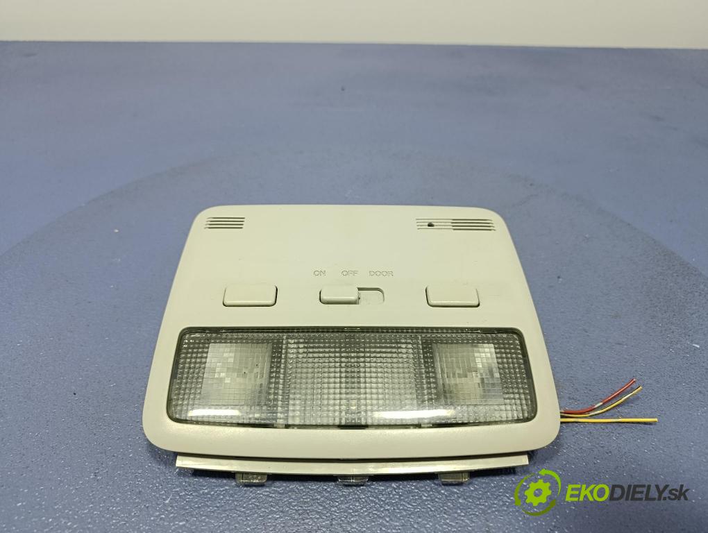 Toyota Corolla verso 2004 Lampy Uvnitř 81263-0F010