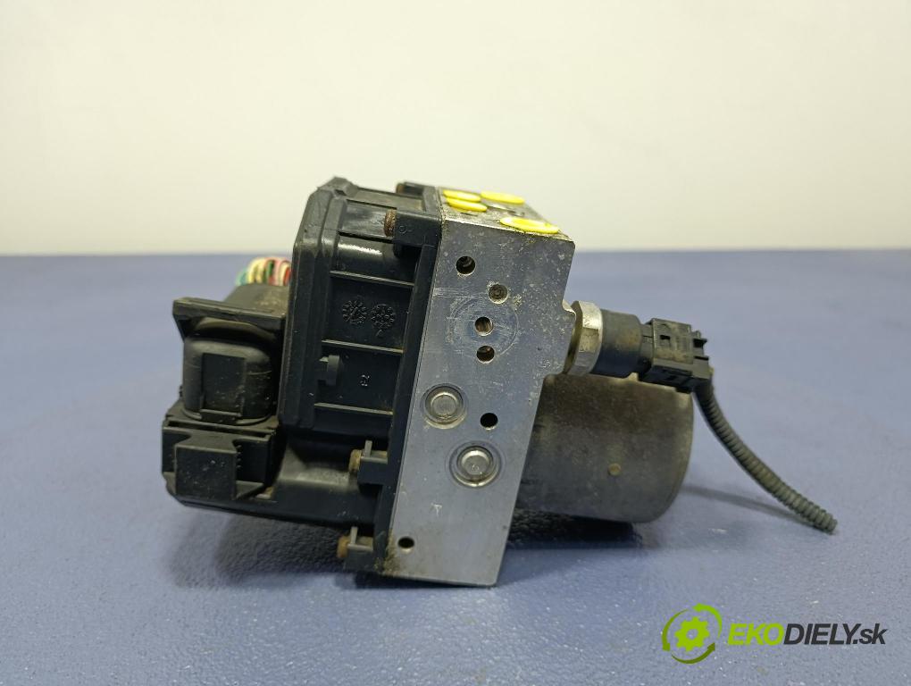 Toyota Corolla verso 2004 čerpadlo ABS x 89541-0F010